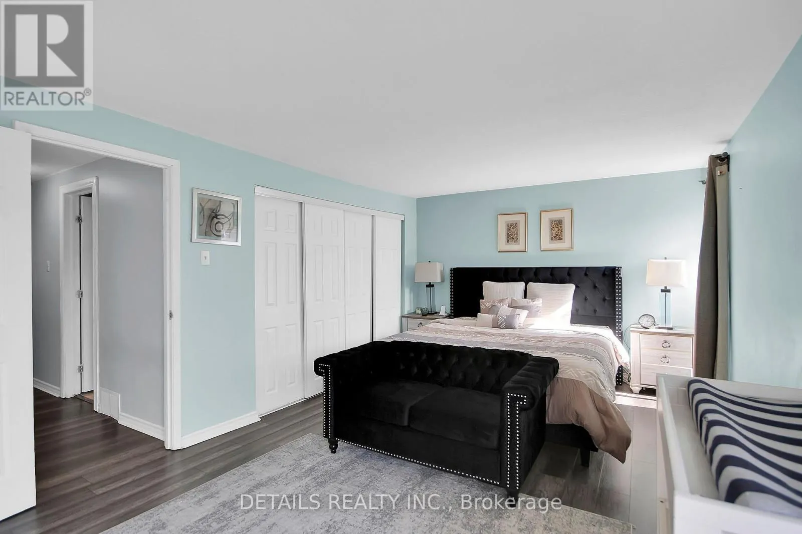 2 - 3575 DOWNPATRICK ROAD E