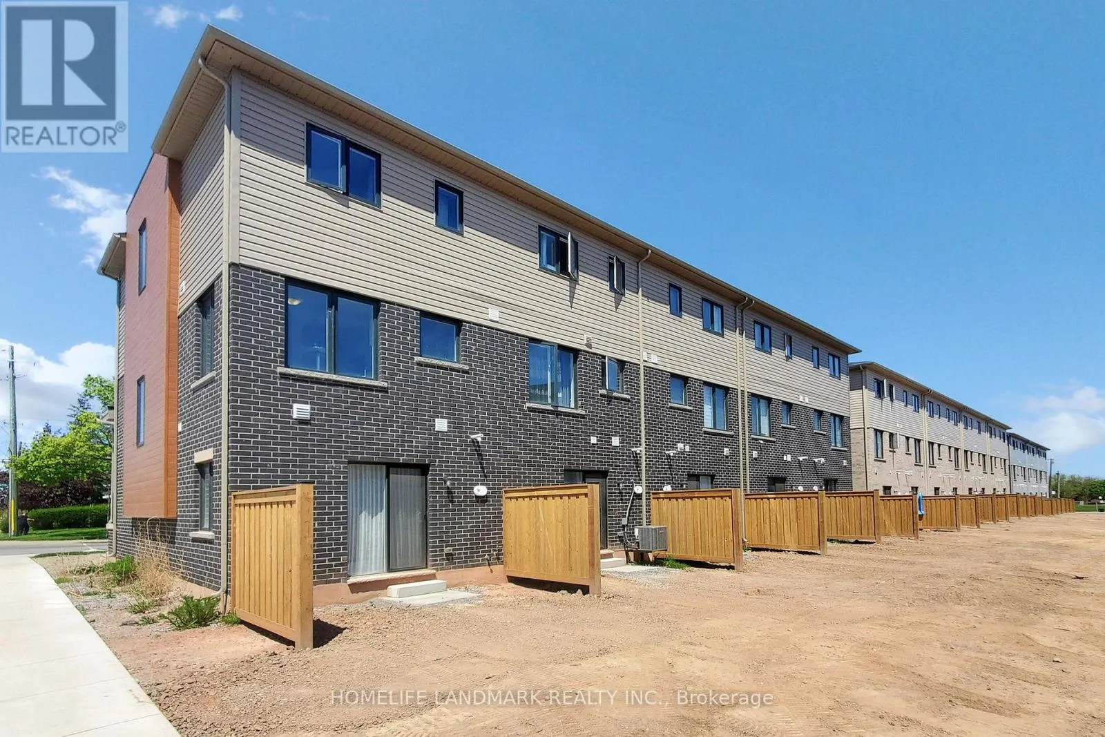 2 REID AVENUE N