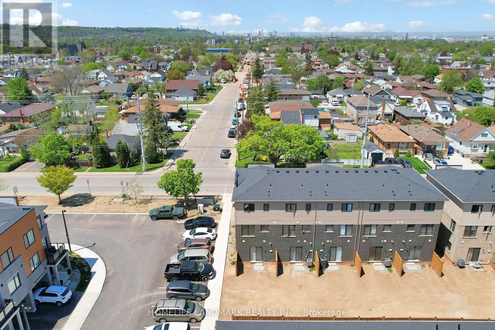 2 REID AVENUE N
