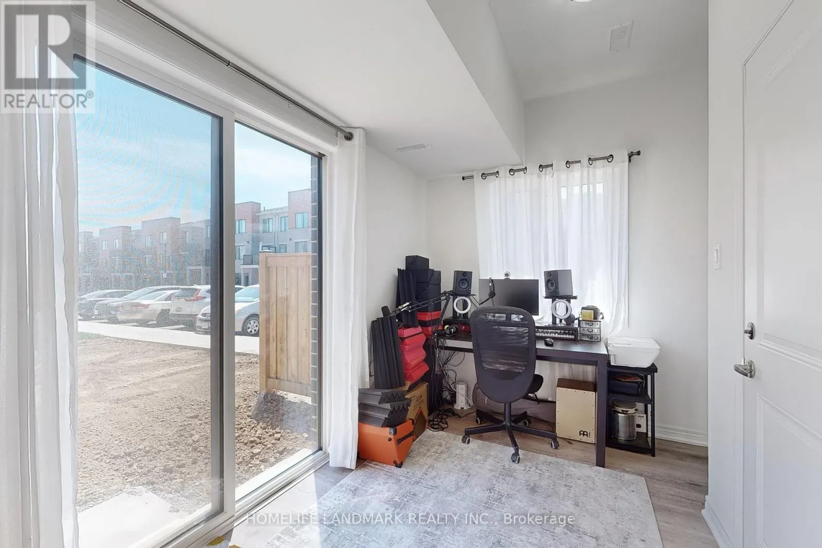 2 REID AVENUE N
