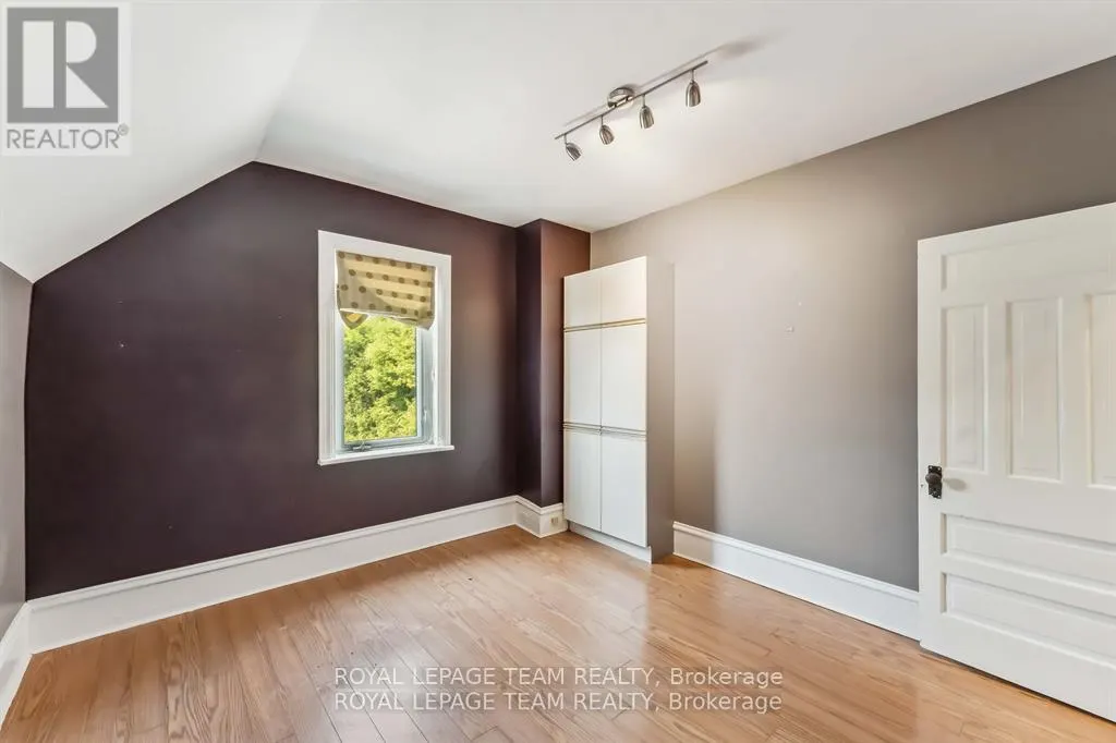 1538 STITTSVILLE MAIN STREET
