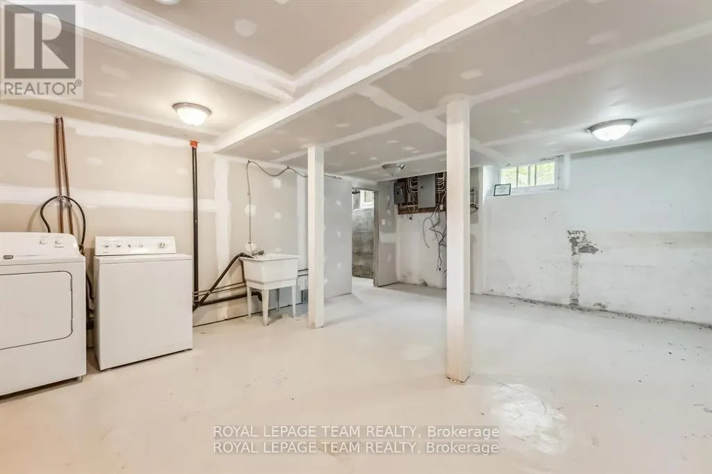 1538 STITTSVILLE MAIN STREET