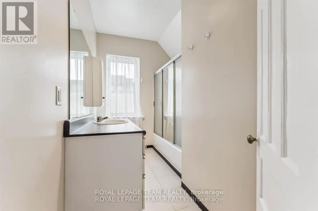 1538 STITTSVILLE MAIN STREET