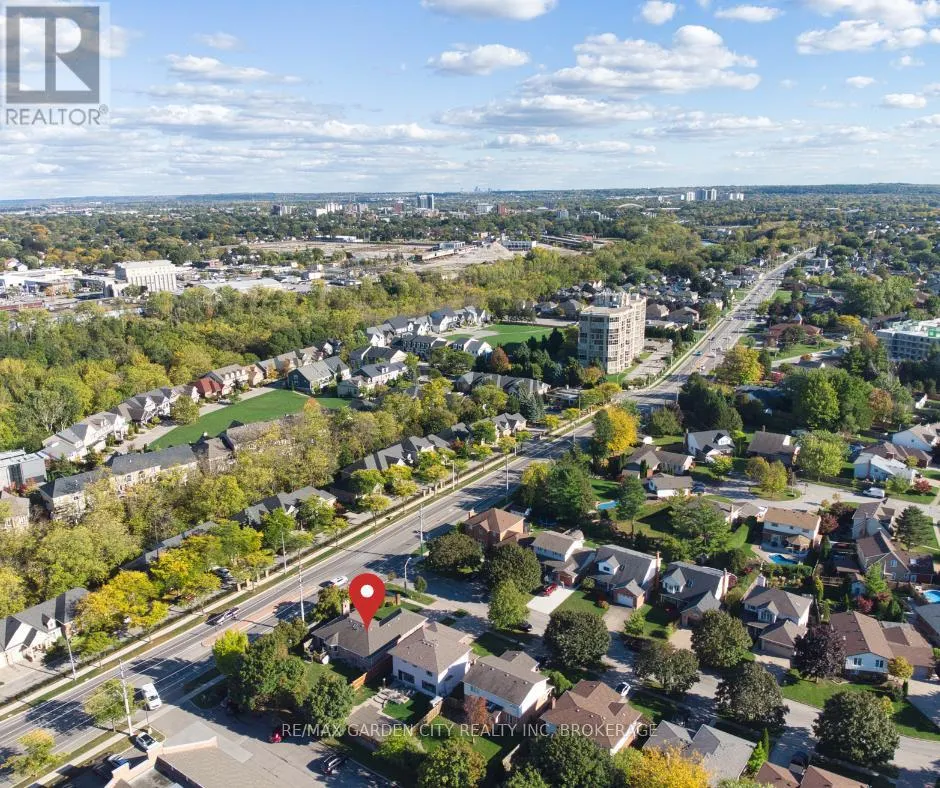 2 HARVEST OAK DRIVE