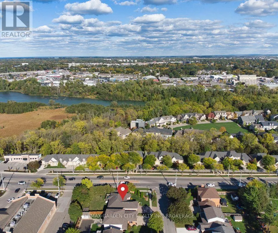 2 HARVEST OAK DRIVE