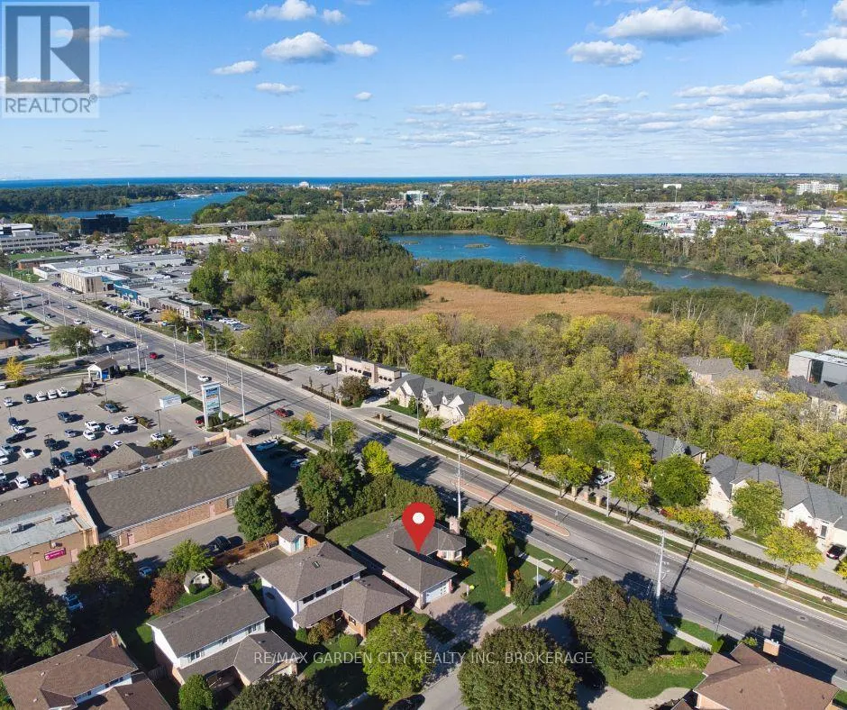 2 HARVEST OAK DRIVE