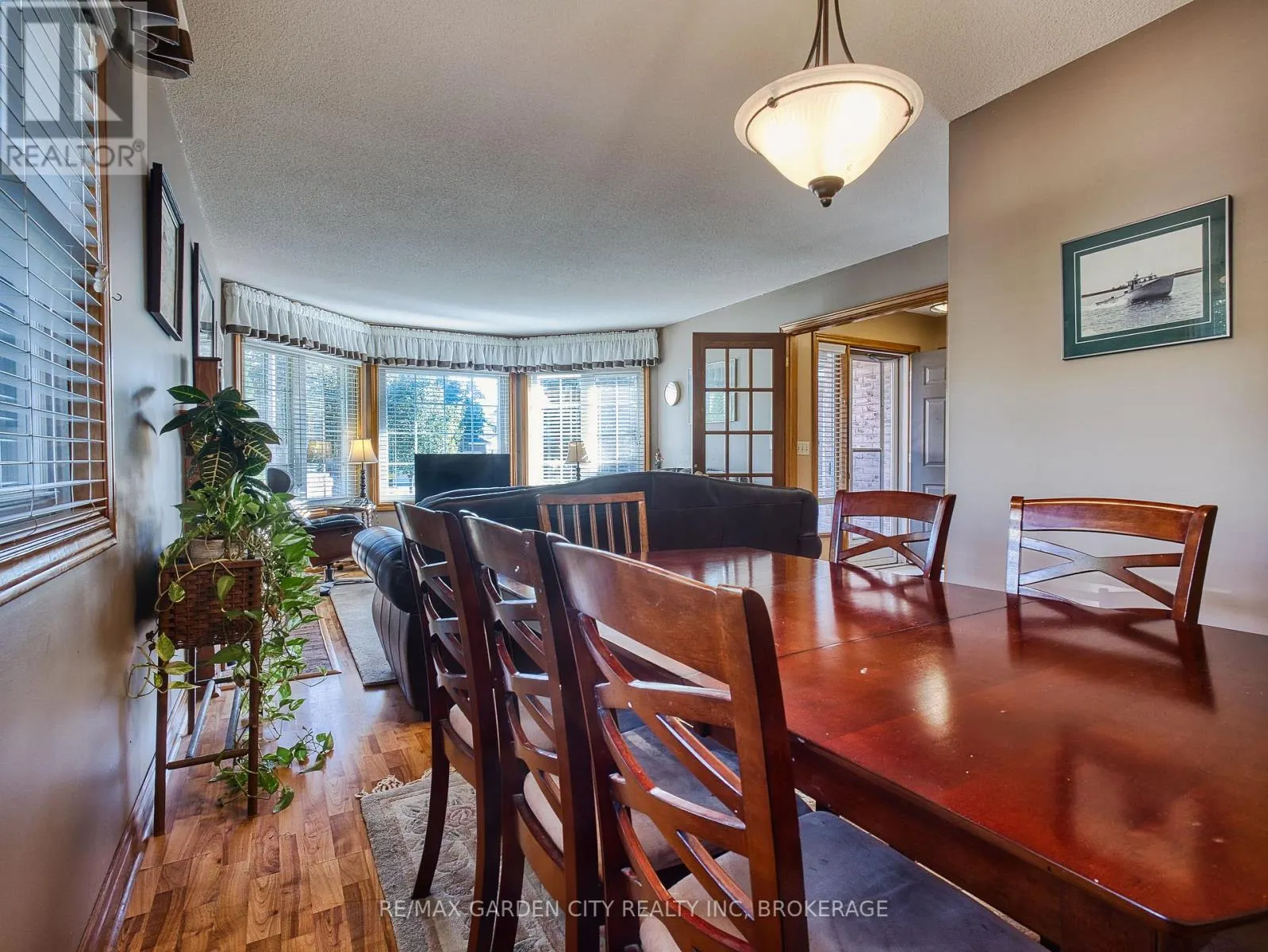 2 HARVEST OAK DRIVE