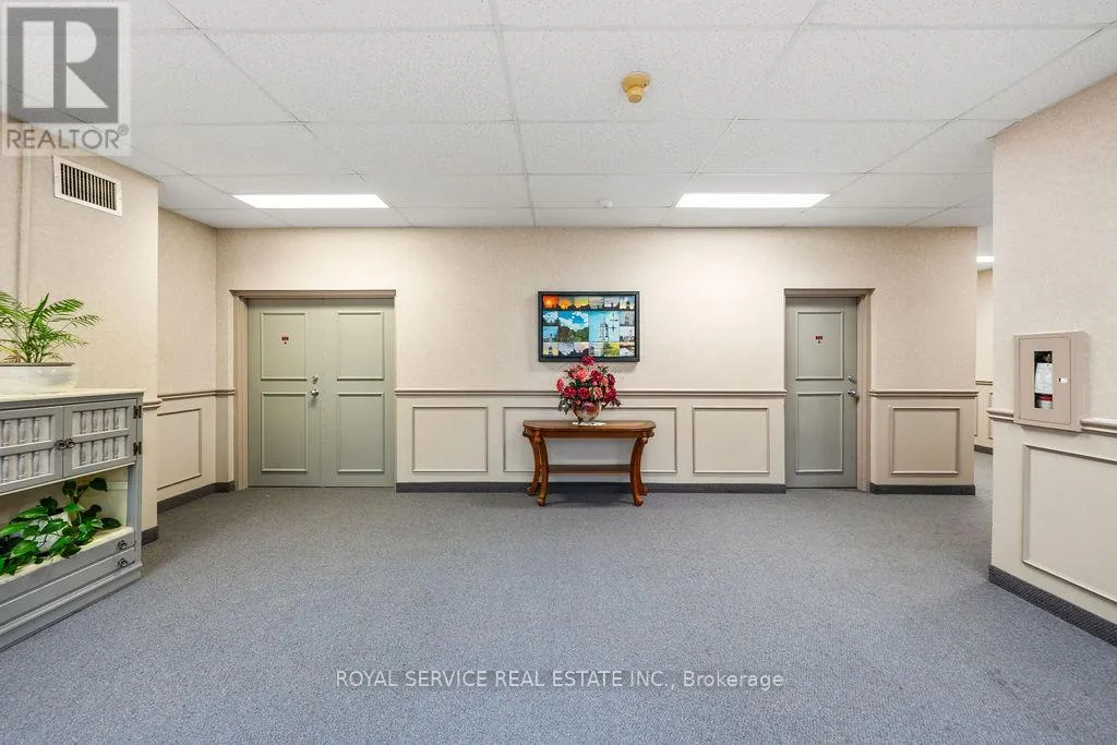 1 - 220 CHURCH STREET, #1