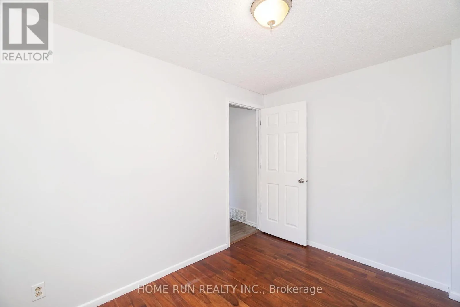 1292 MEADOWLANDS DRIVE E