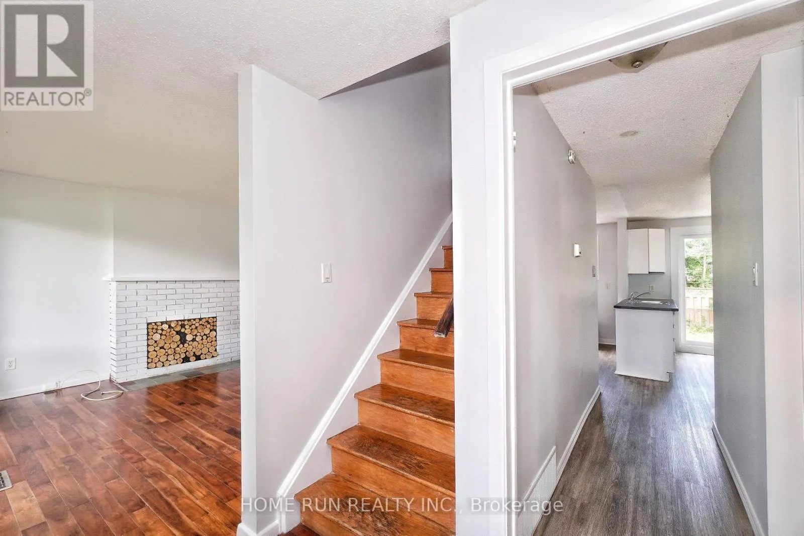 1292 MEADOWLANDS DRIVE E