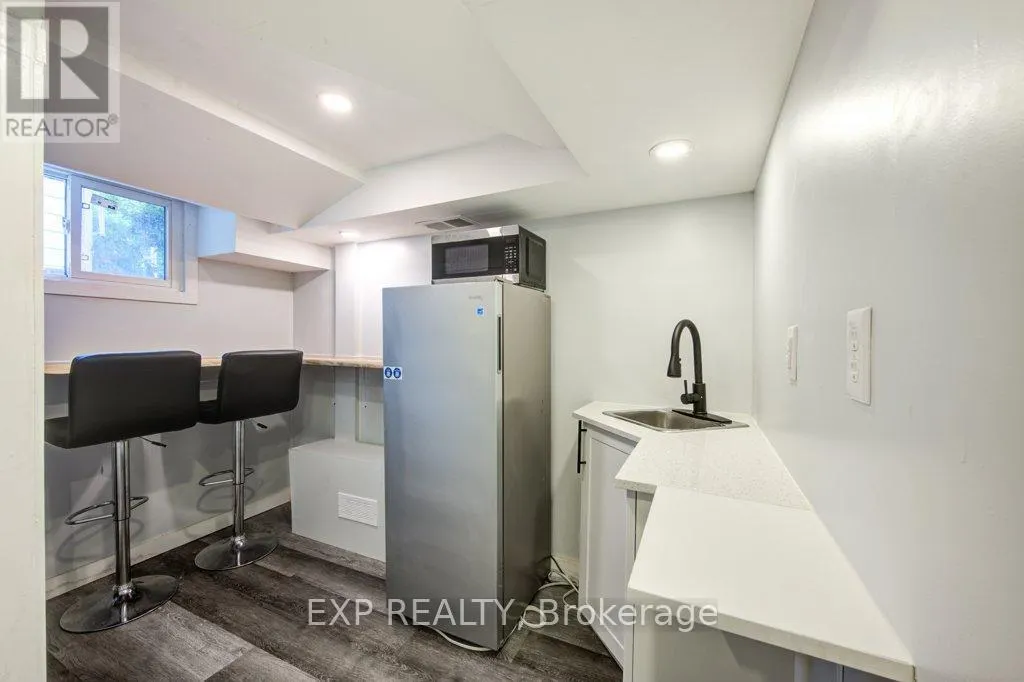 96 EMERY STREET W