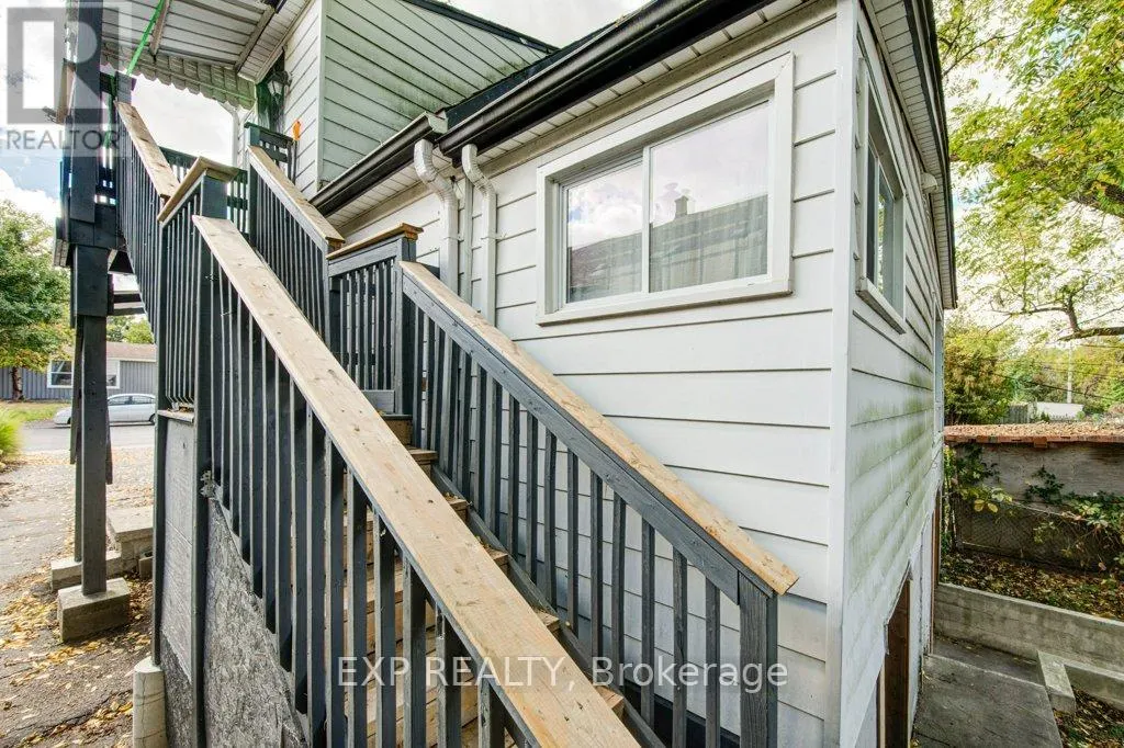 96 EMERY STREET W