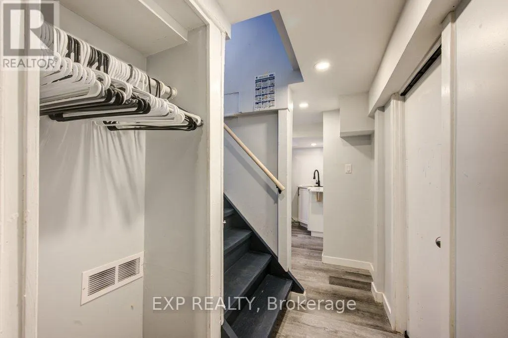96 EMERY STREET W