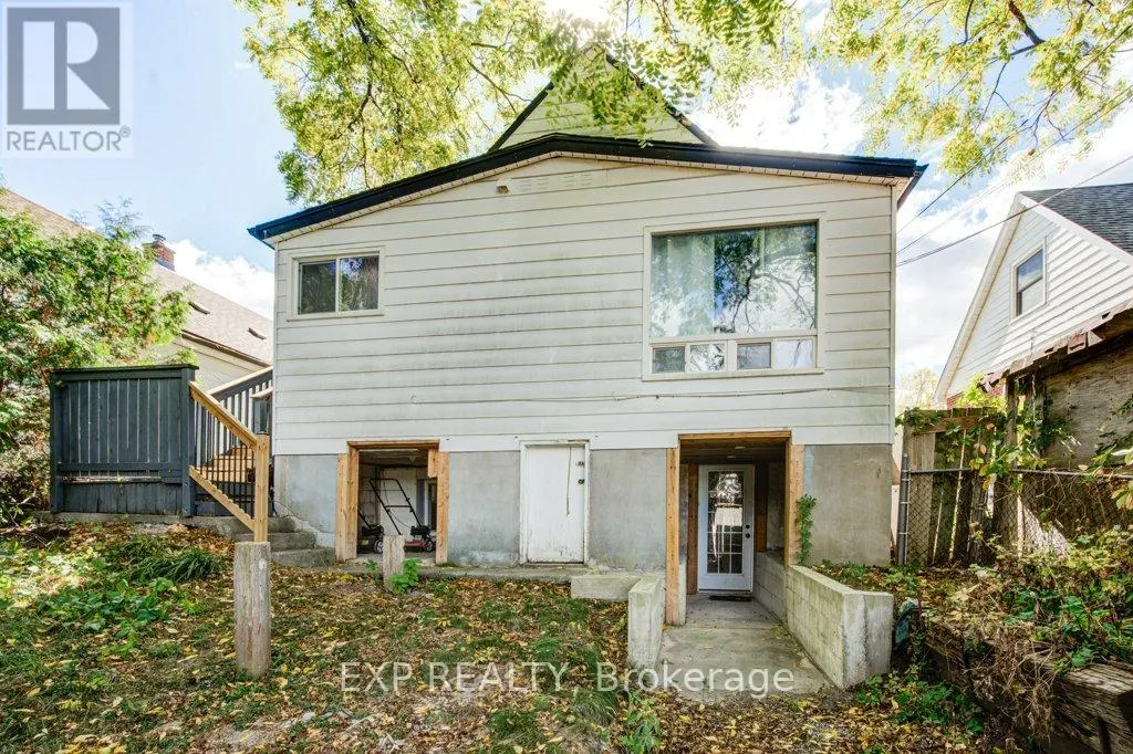 96 EMERY STREET W