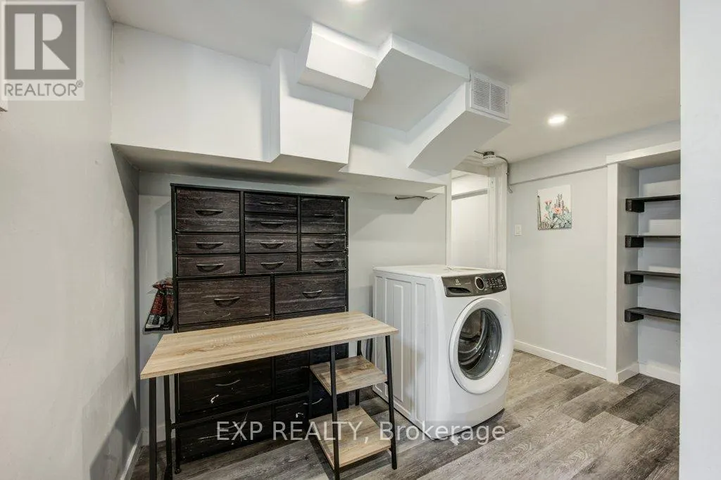 96 EMERY STREET W