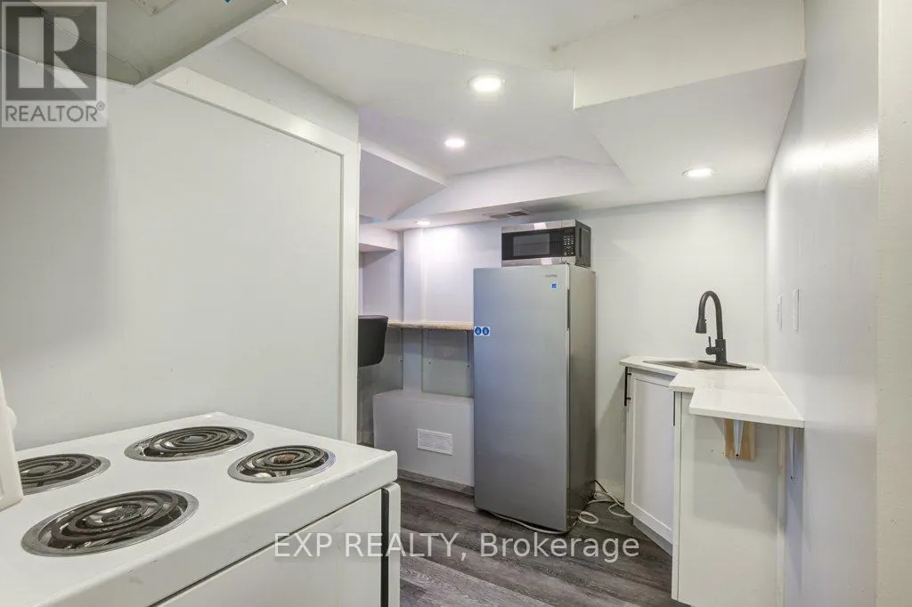 96 EMERY STREET W