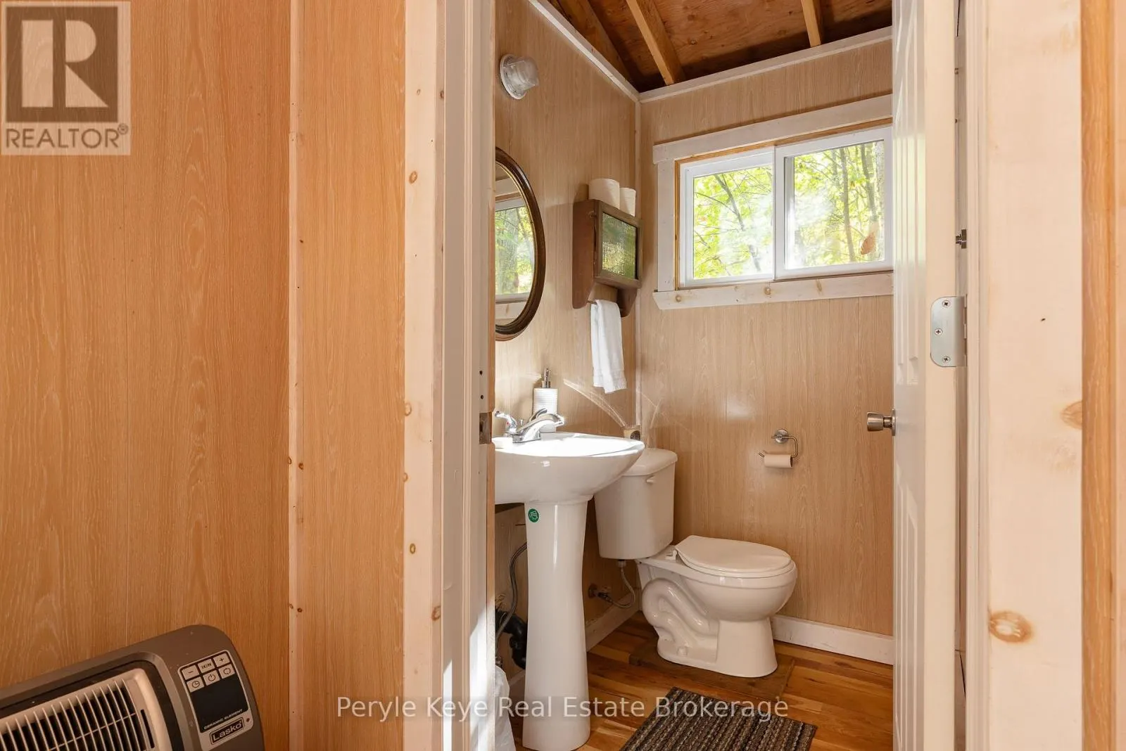 1127 WHISPERING PINES TRAIL