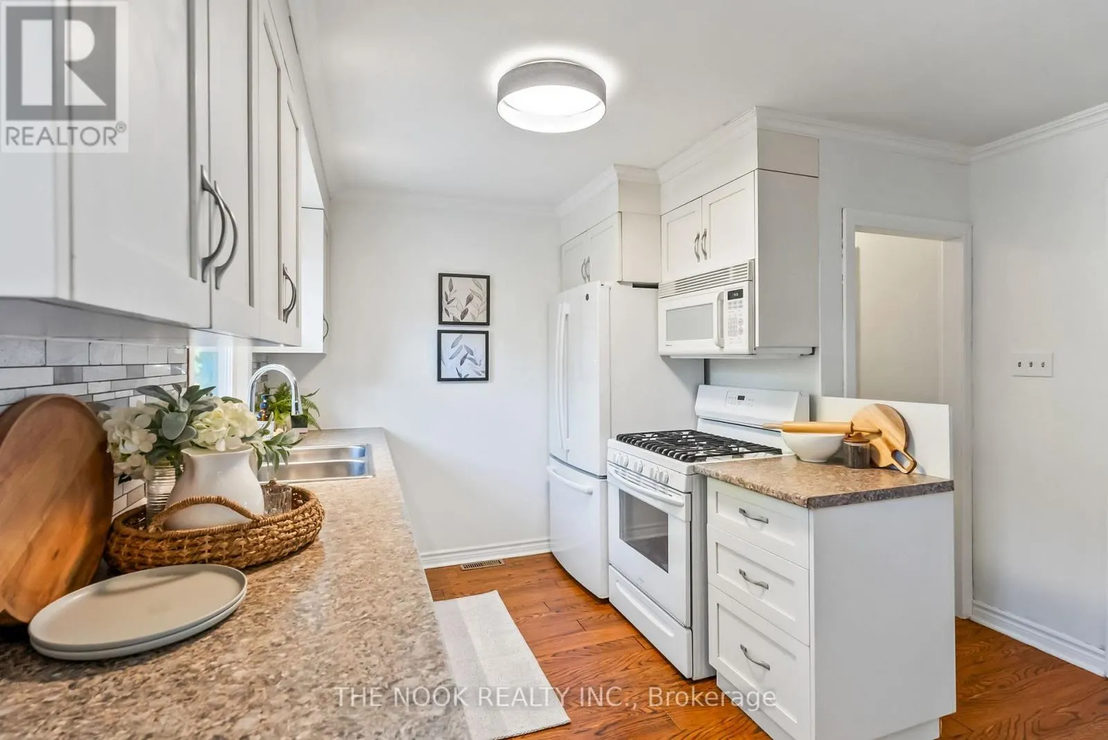 542 ROSEBUSH ROAD