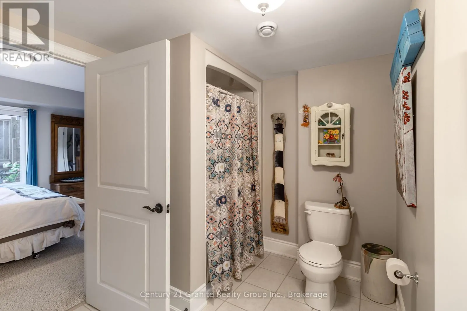 101 - 9 NEWCASTLE STREET, #101