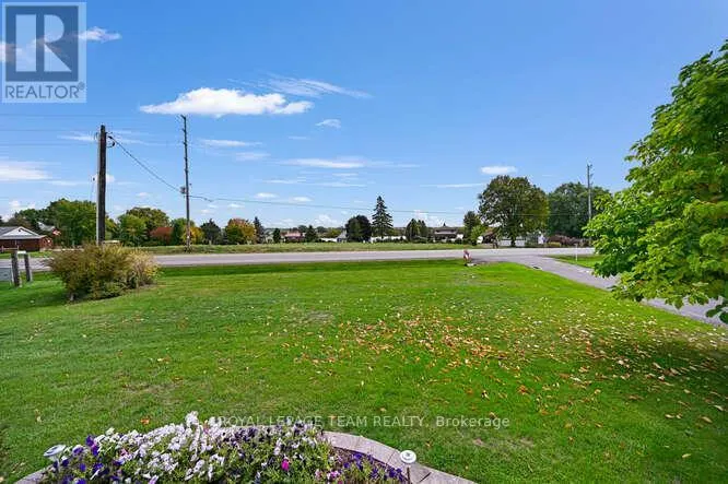 2214 COUNTY 2 ROAD