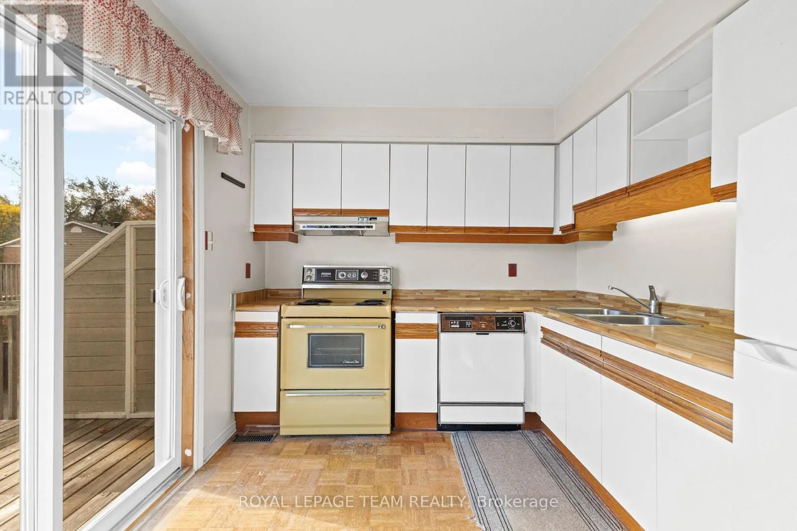14 - 1149 CHIMNEY HILL WAY
