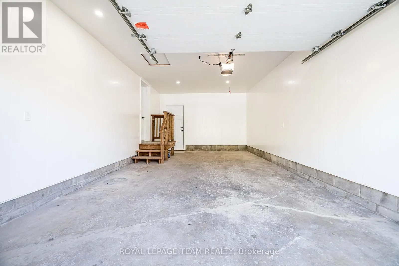 40 BEACH AVENUE