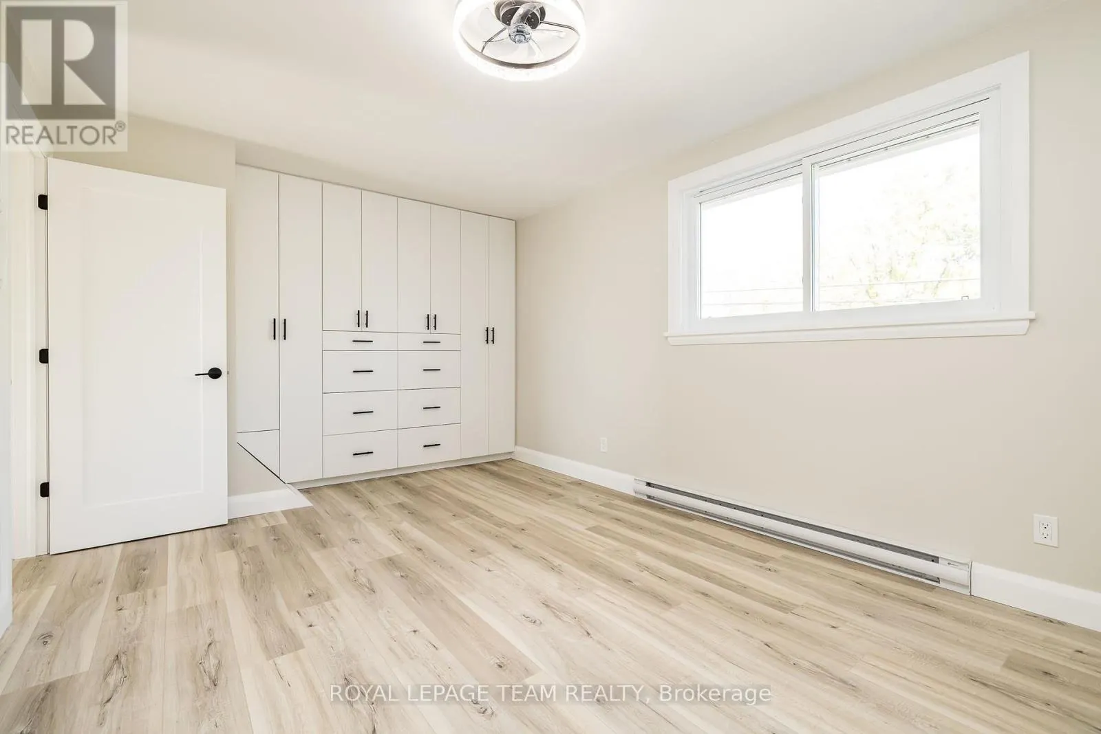 40 BEACH AVENUE