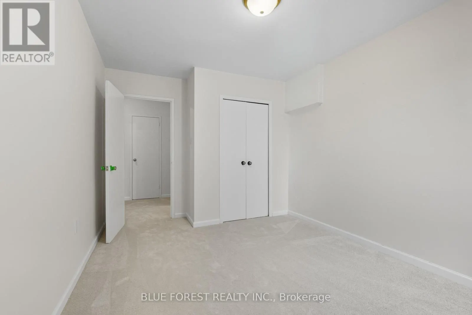4 - 665 WONDERLAND ROAD S, #4