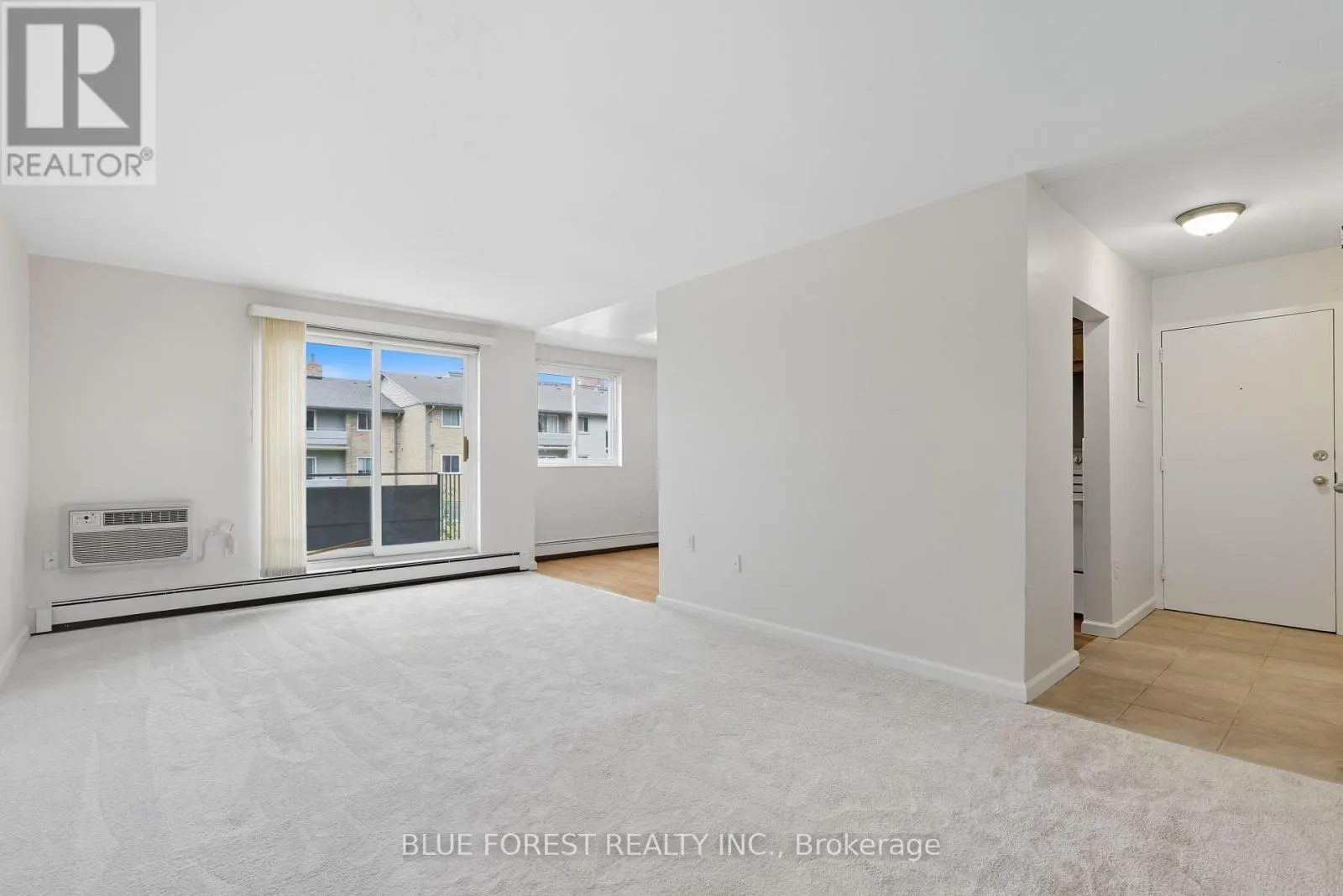 4 - 665 WONDERLAND ROAD S, #4