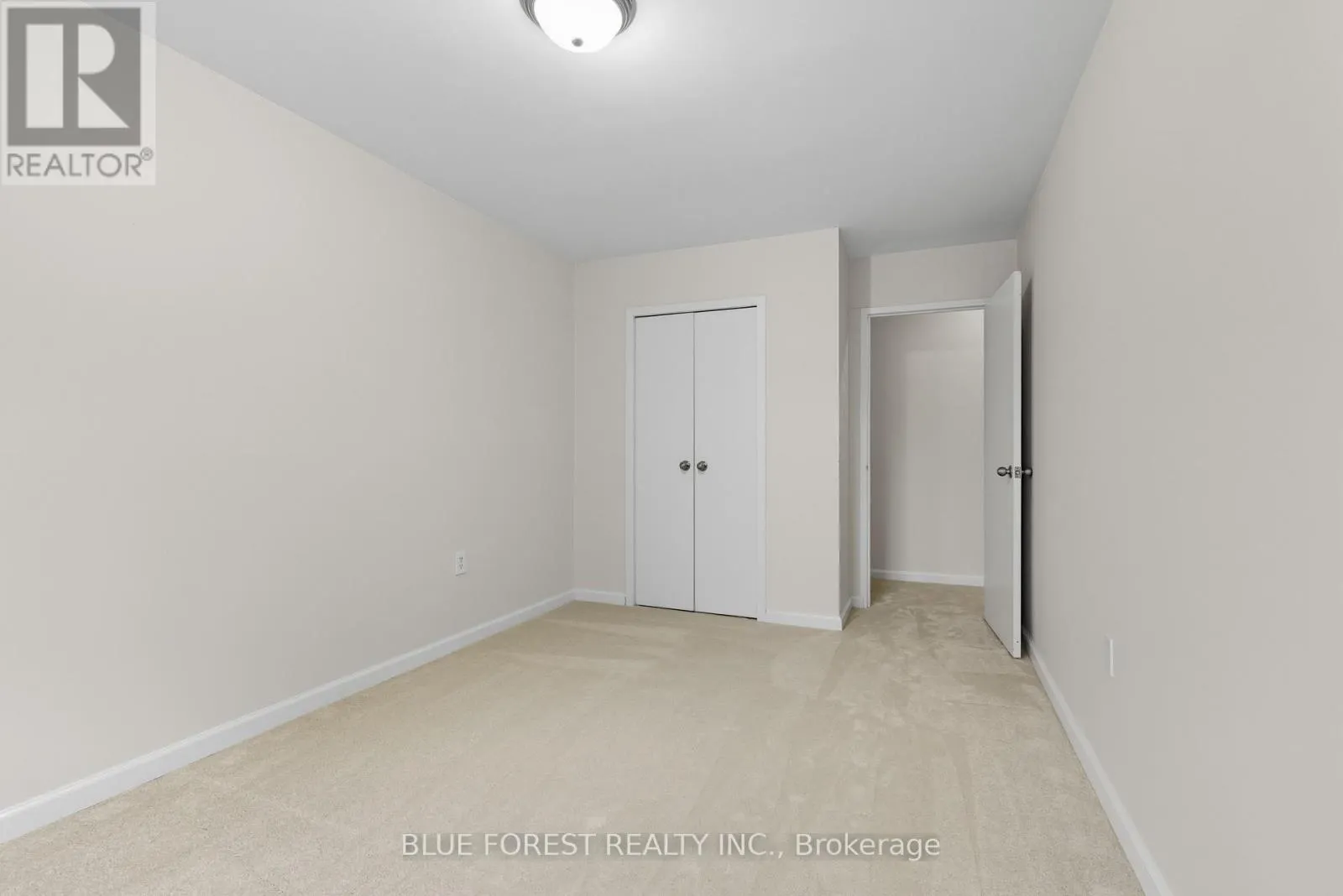 4 - 665 WONDERLAND ROAD S, #4