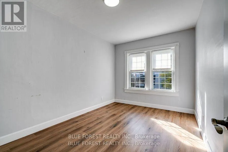 46-48 WELLINGTON STREET E