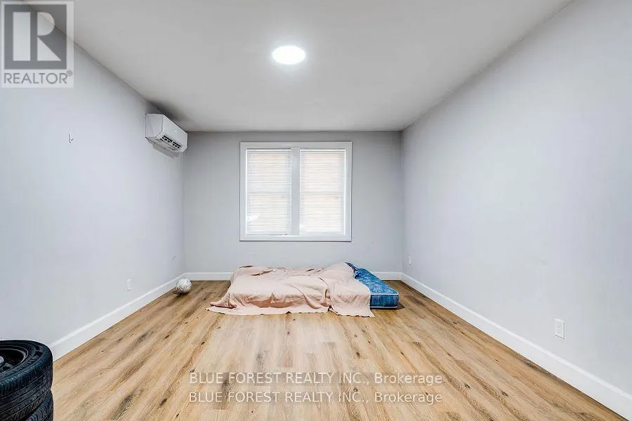 46-48 WELLINGTON STREET E