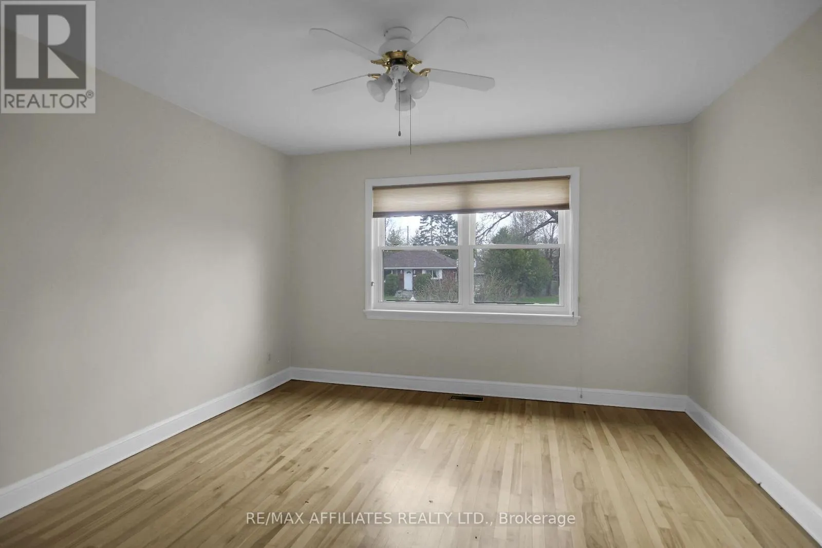 312 MOUNTBATTEN AVENUE