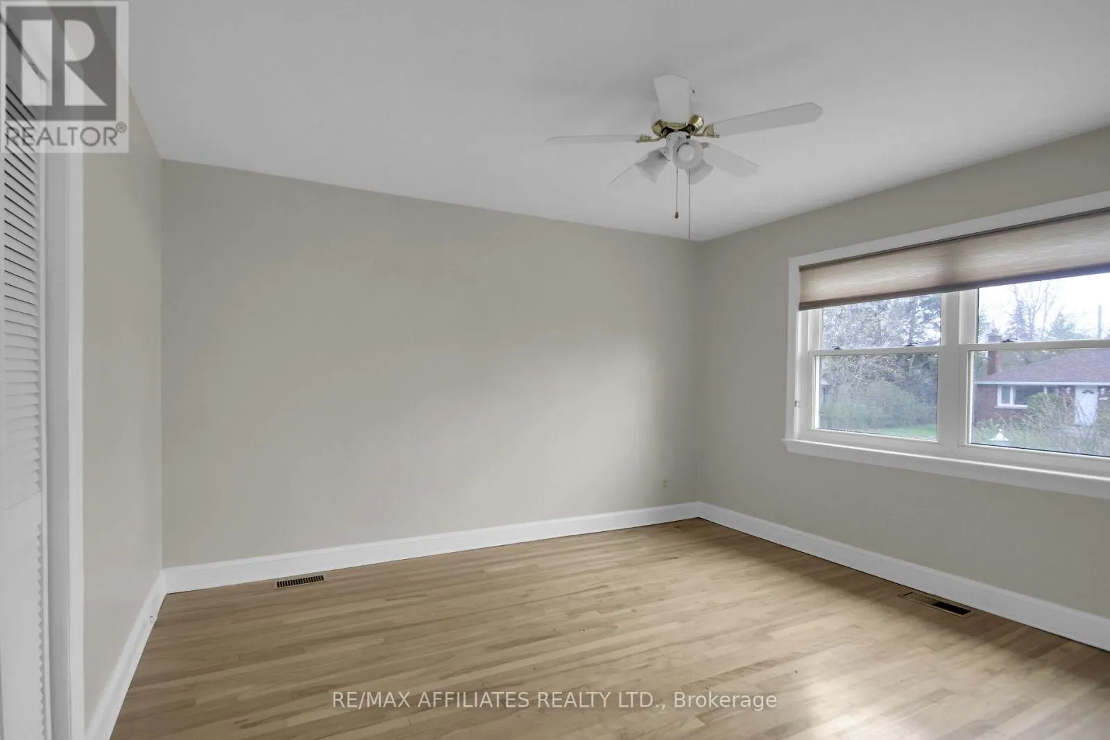 312 MOUNTBATTEN AVENUE