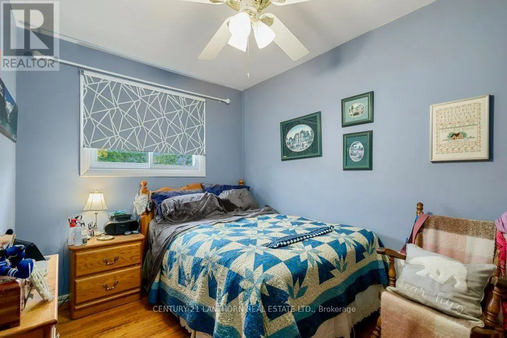 4 HIGHVIEW CRESCENT