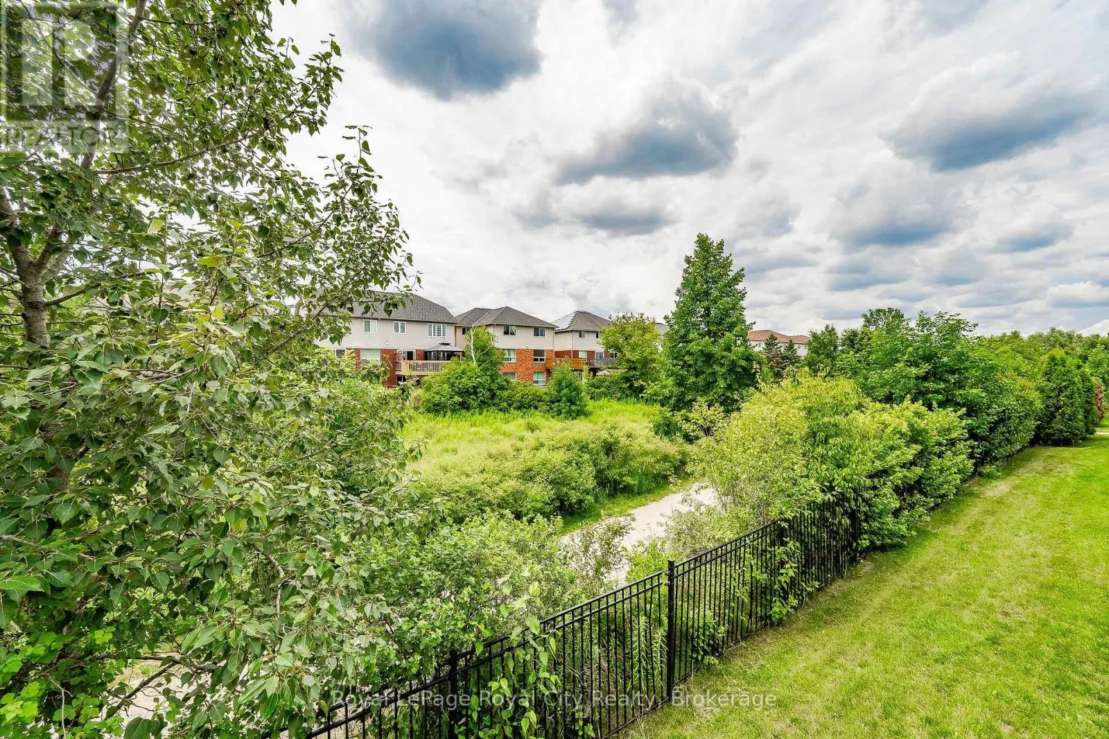 19 - 105 BARD BOULEVARD, #19