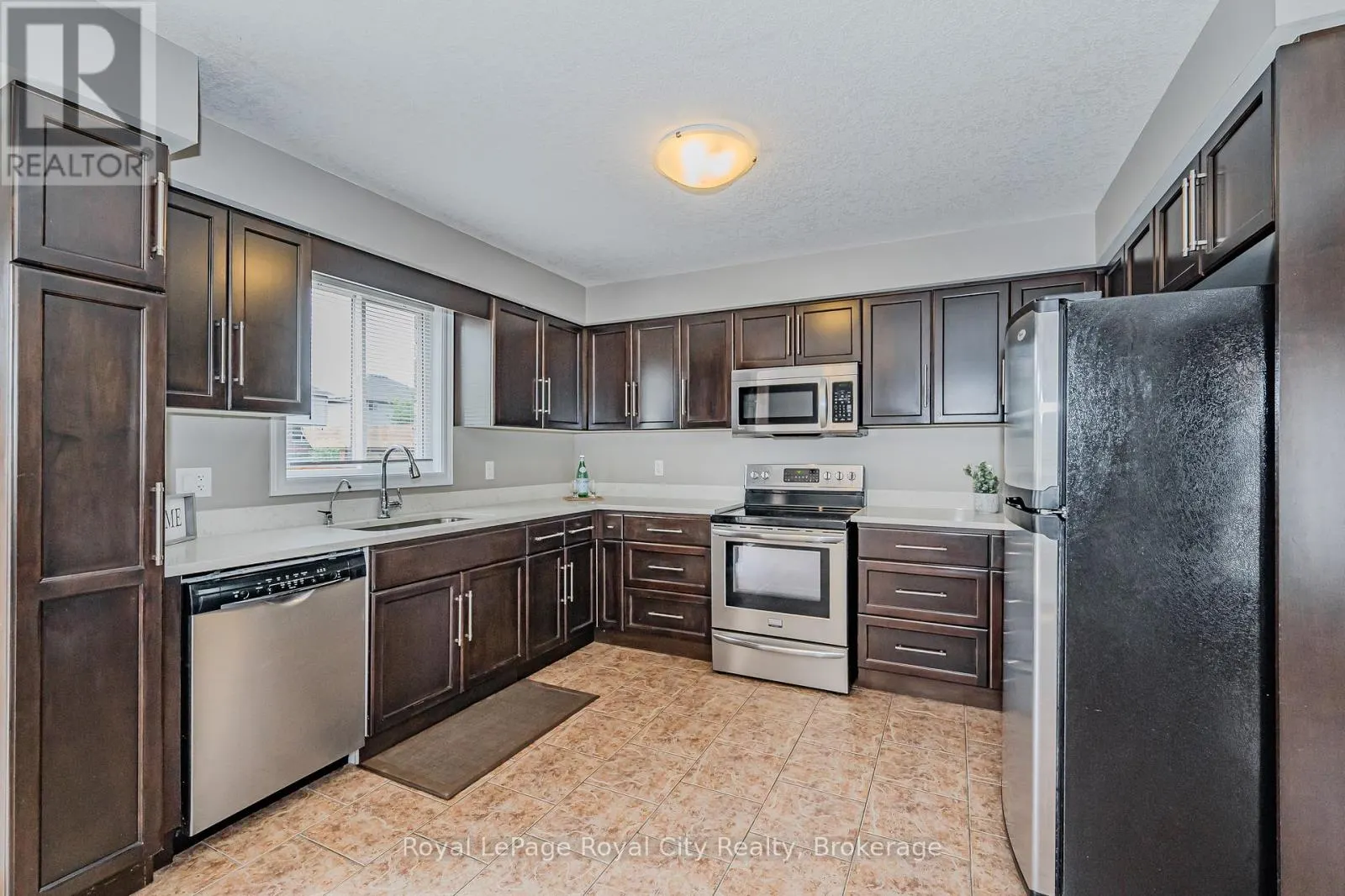19 - 105 BARD BOULEVARD, #19