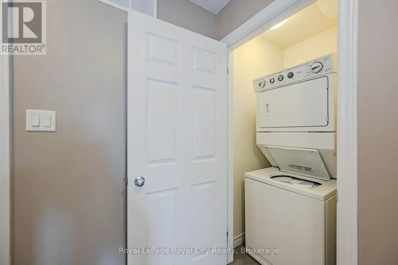 19 - 105 BARD BOULEVARD, #19