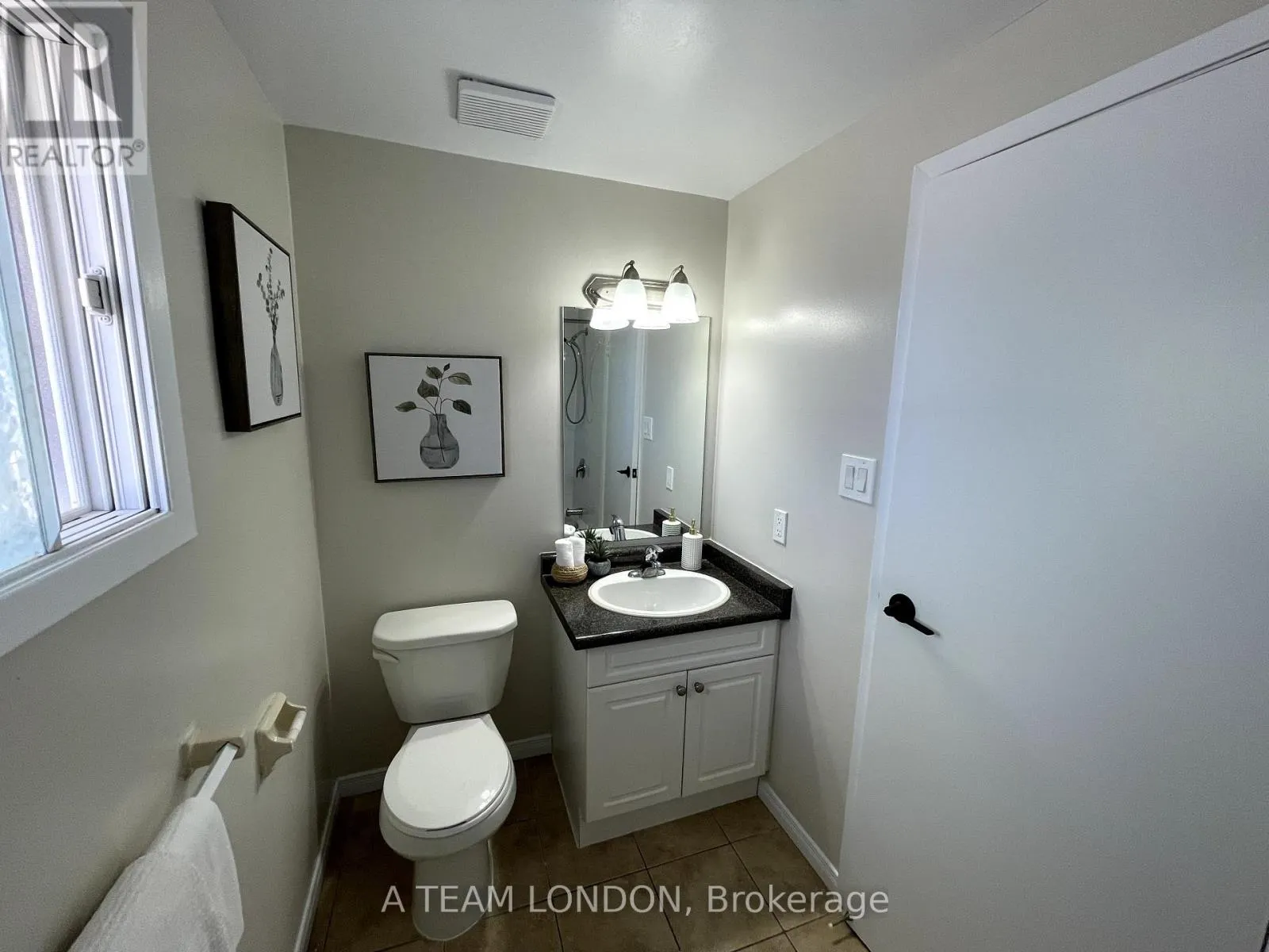 58 - 35 WATERMAN AVENUE, #58