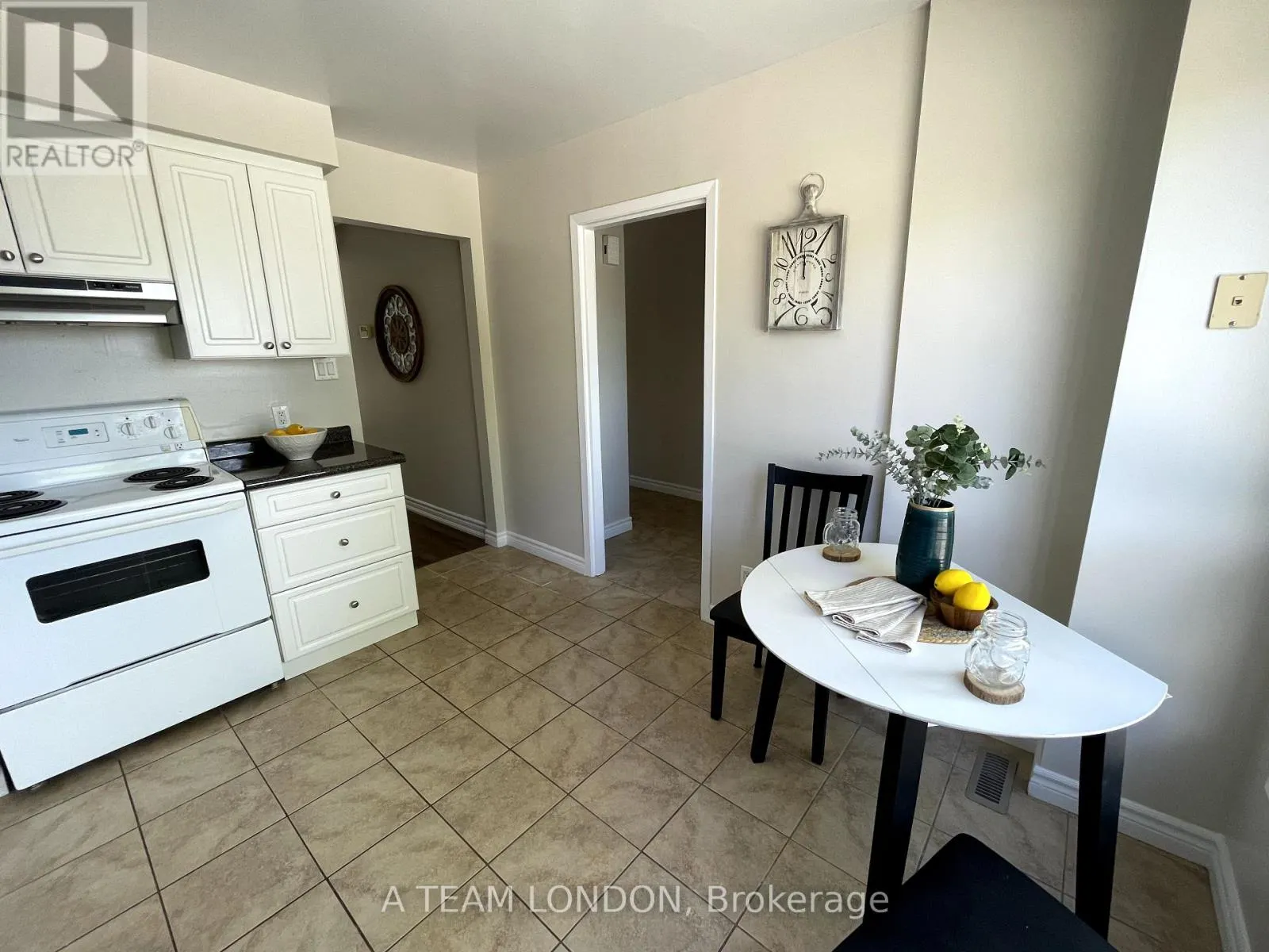 58 - 35 WATERMAN AVENUE, #58