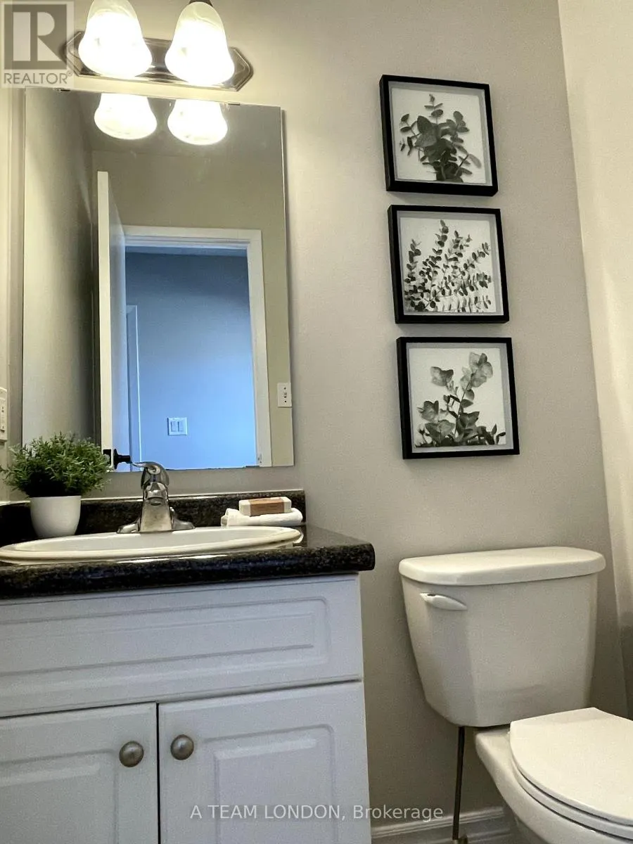 58 - 35 WATERMAN AVENUE, #58