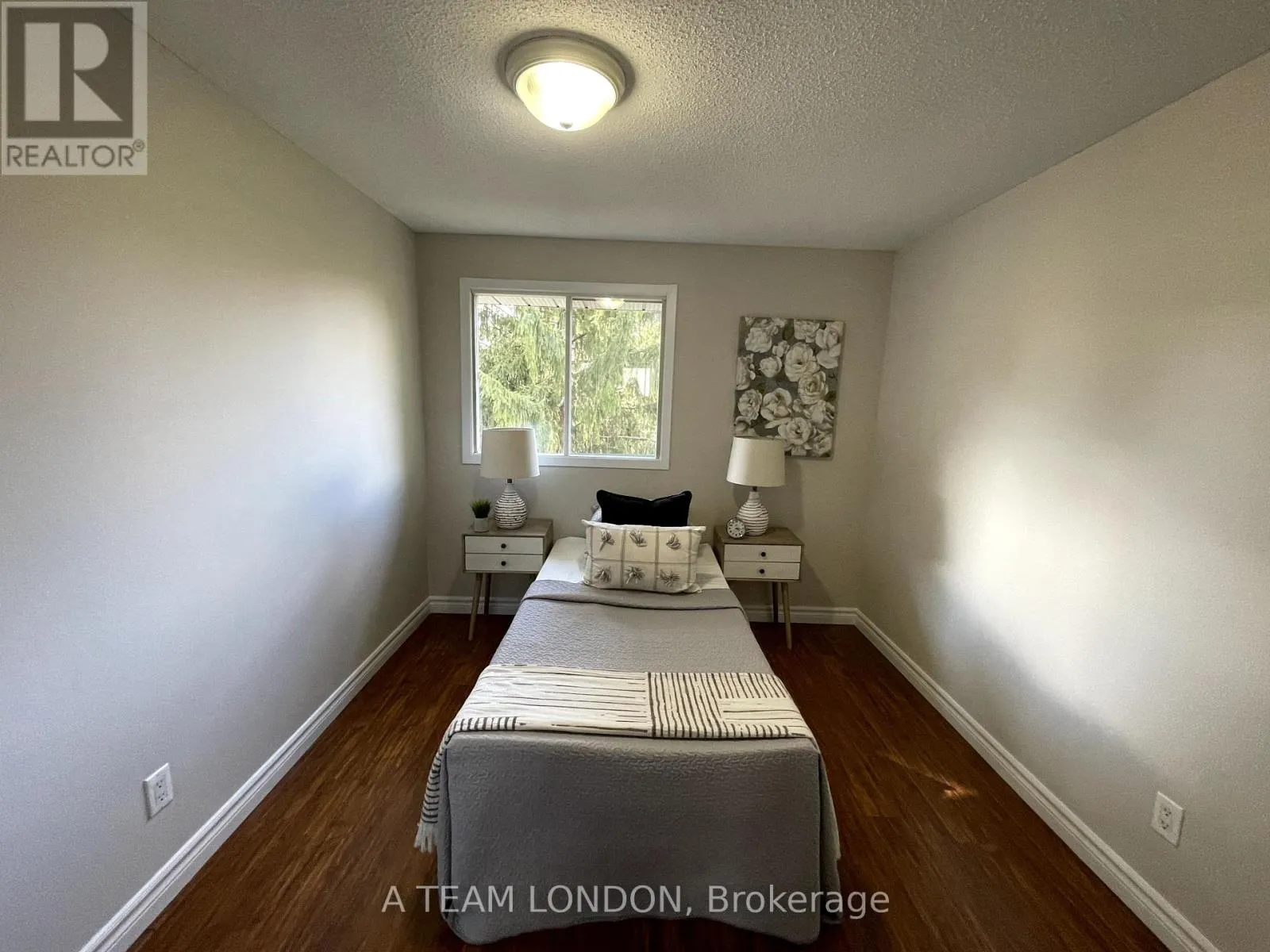 58 - 35 WATERMAN AVENUE, #58