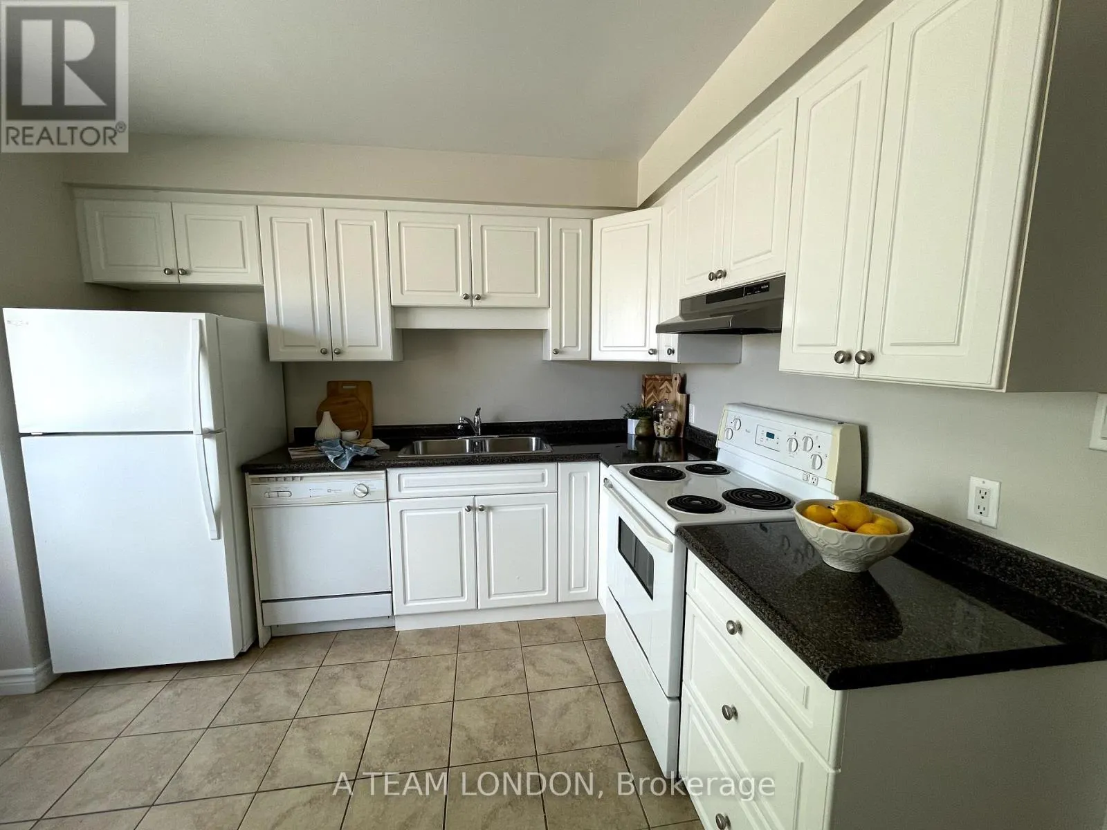 58 - 35 WATERMAN AVENUE, #58