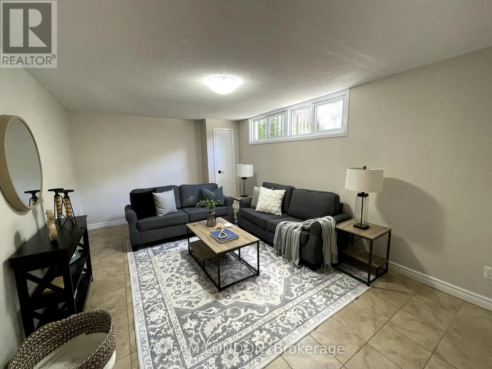 58 - 35 WATERMAN AVENUE, #58