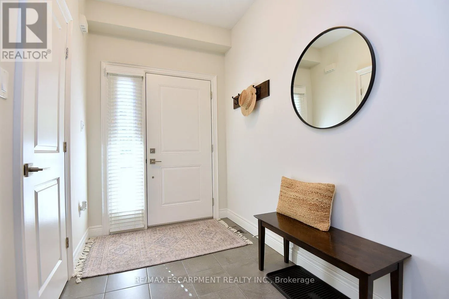 7 - 40 HAMILTON STREET S
