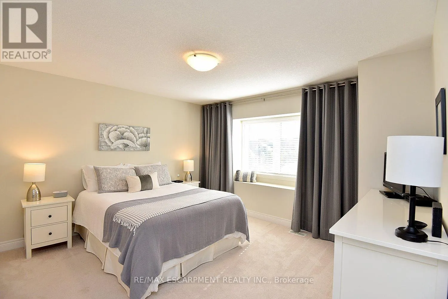 7 - 40 HAMILTON STREET S