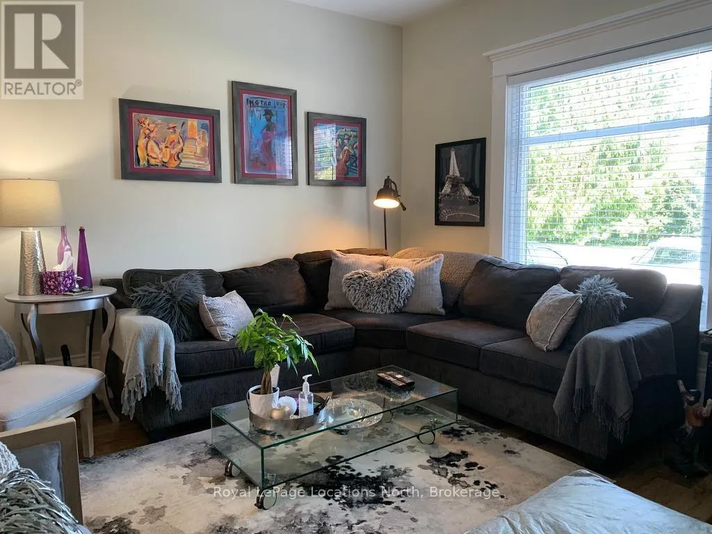 7 EDWIN STREET W