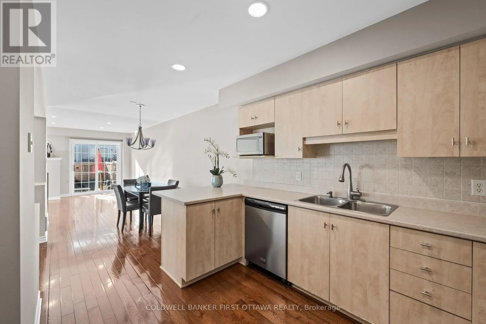 20 FIELDBERRY PRIVATE