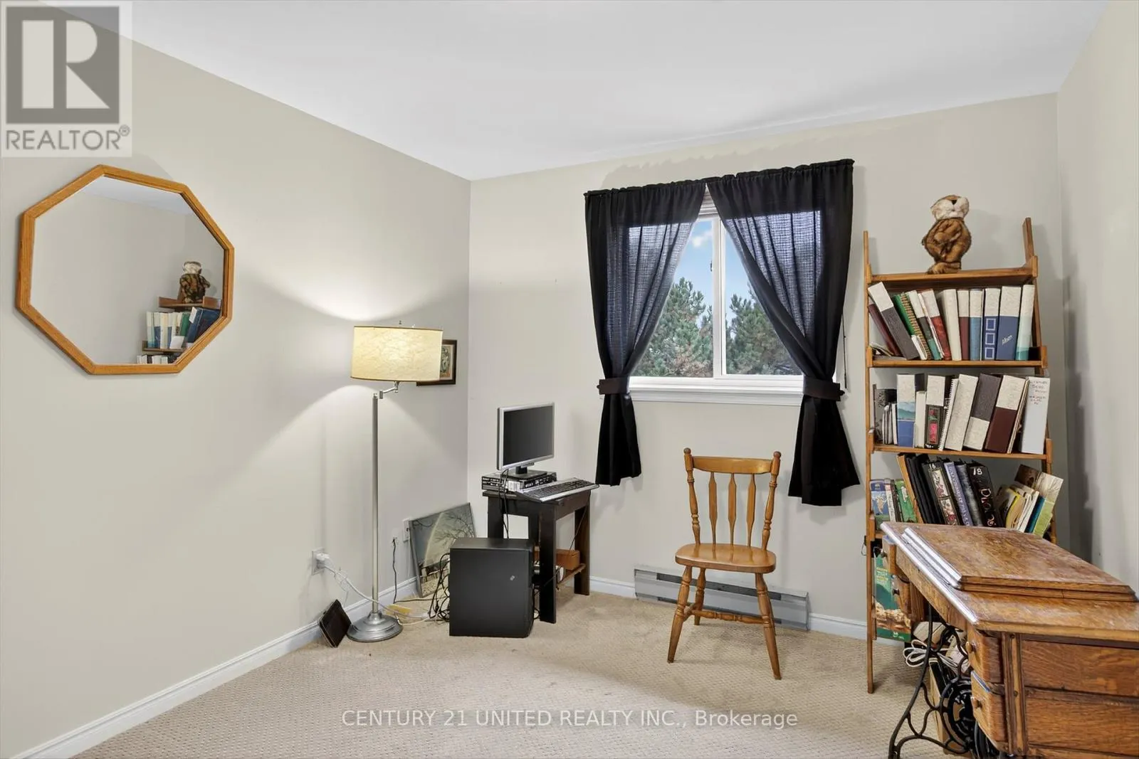 303 - 2020 MAPLERIDGE DRIVE, #303