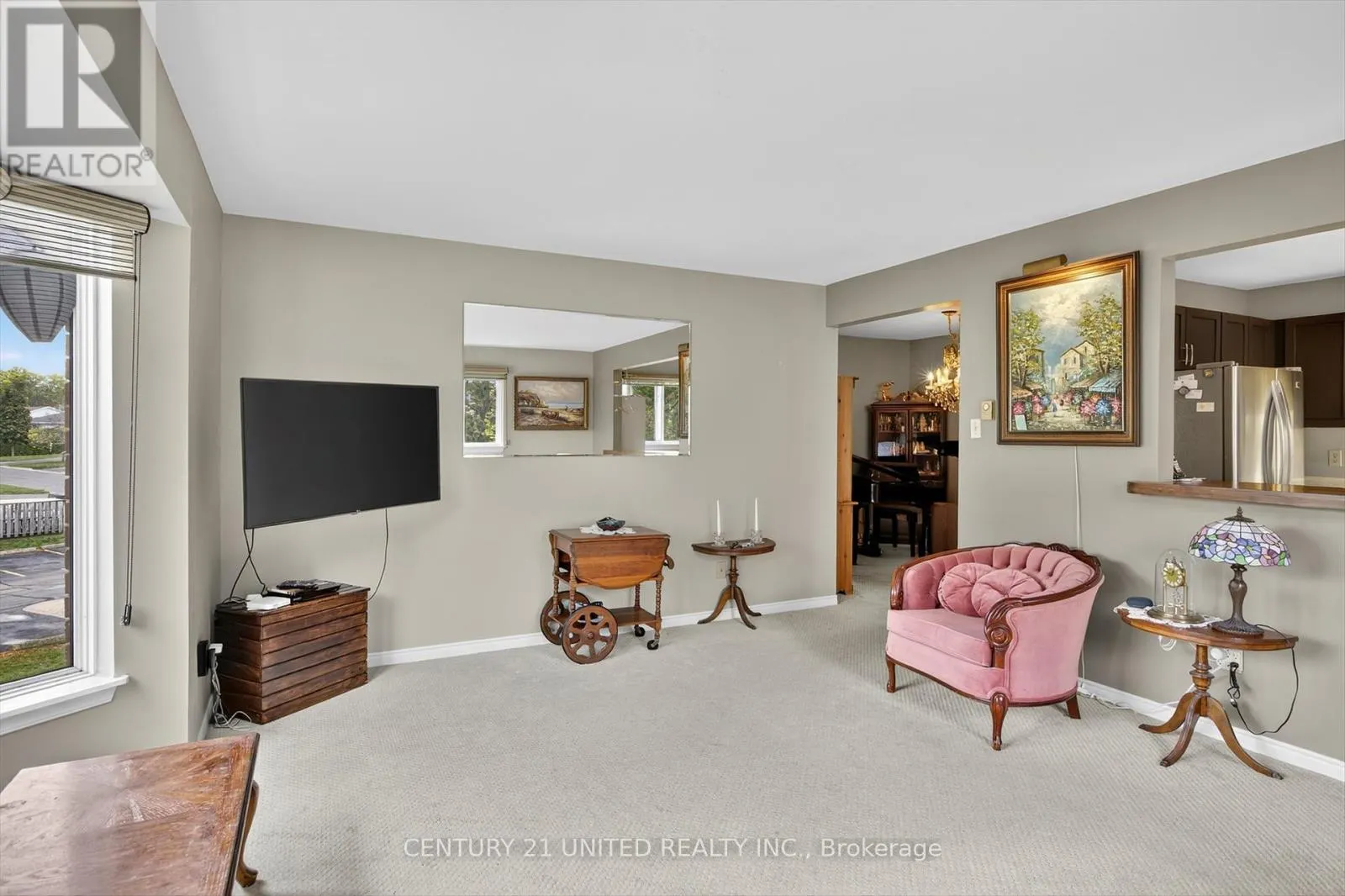 303 - 2020 MAPLERIDGE DRIVE, #303